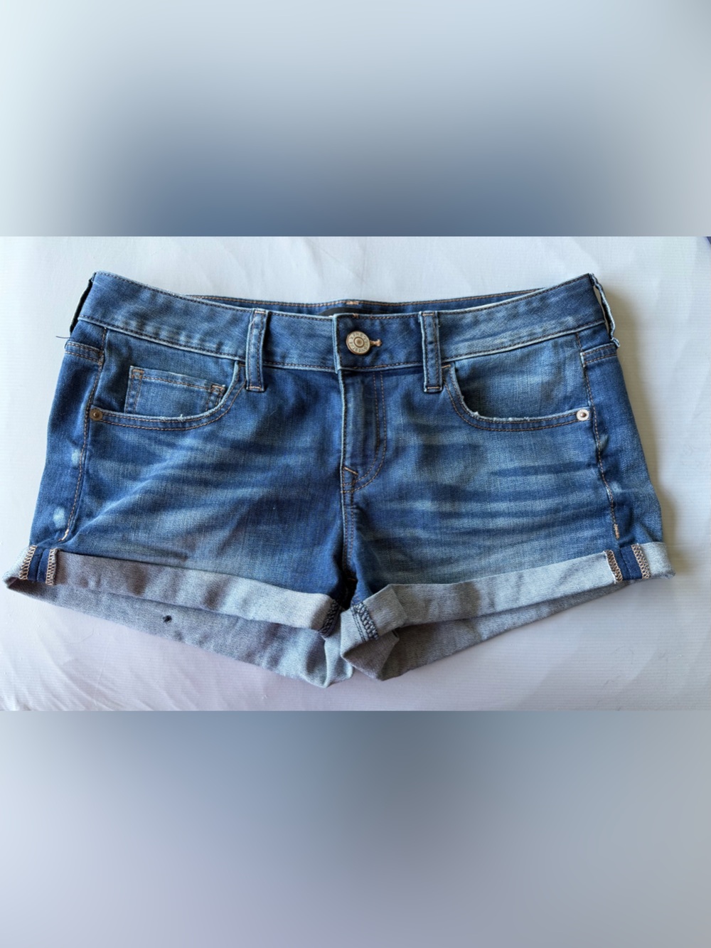 Express Low Rise Shorts, Size 6